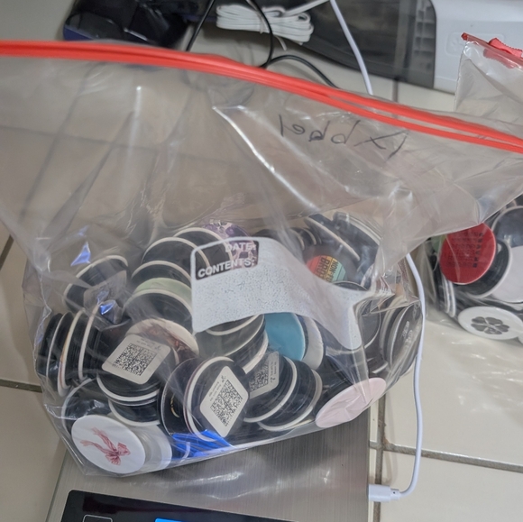 Popsockets - Picture 5 of 7